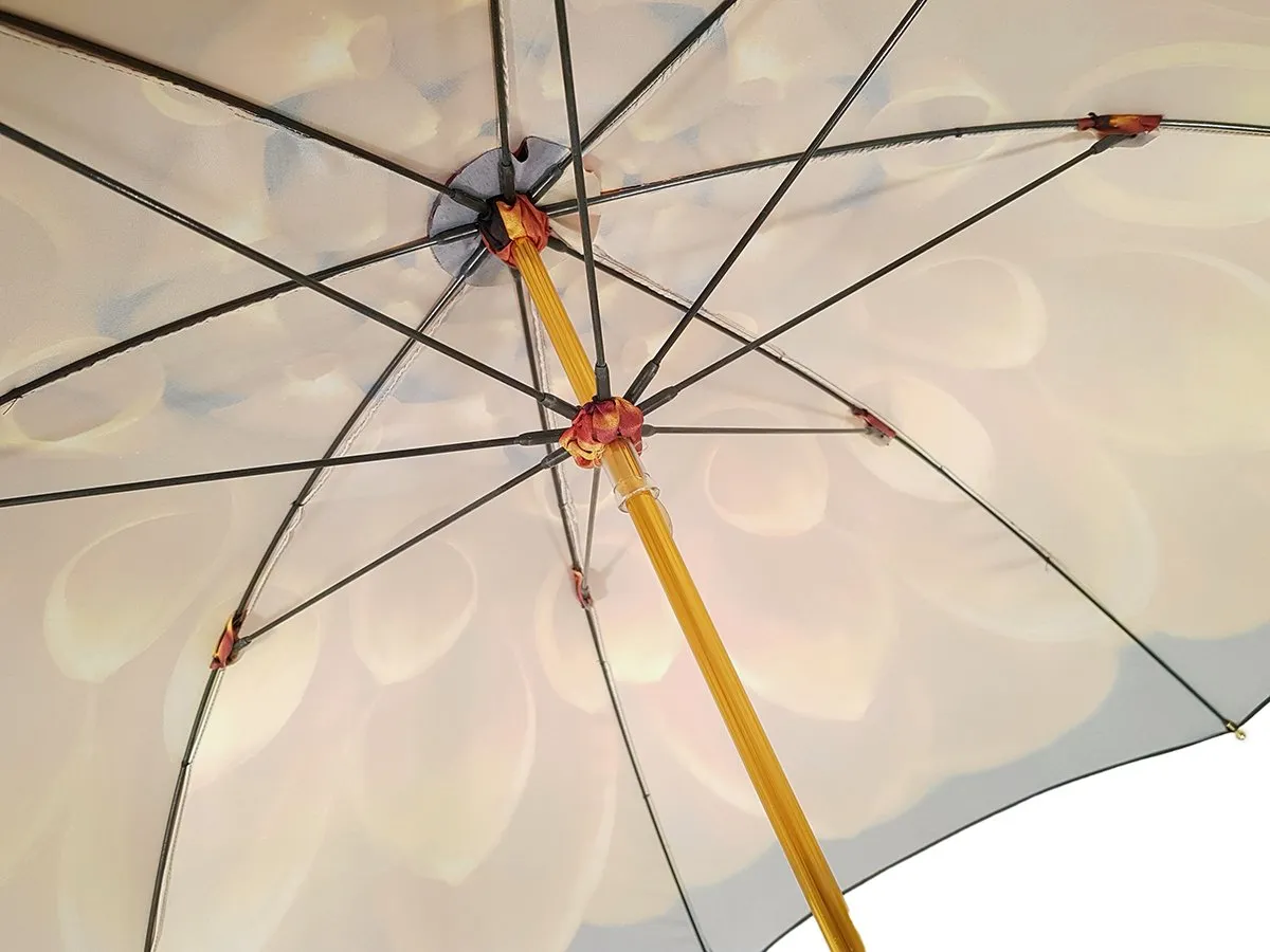 Beautiful Umbrella Features a Fantastic Flower