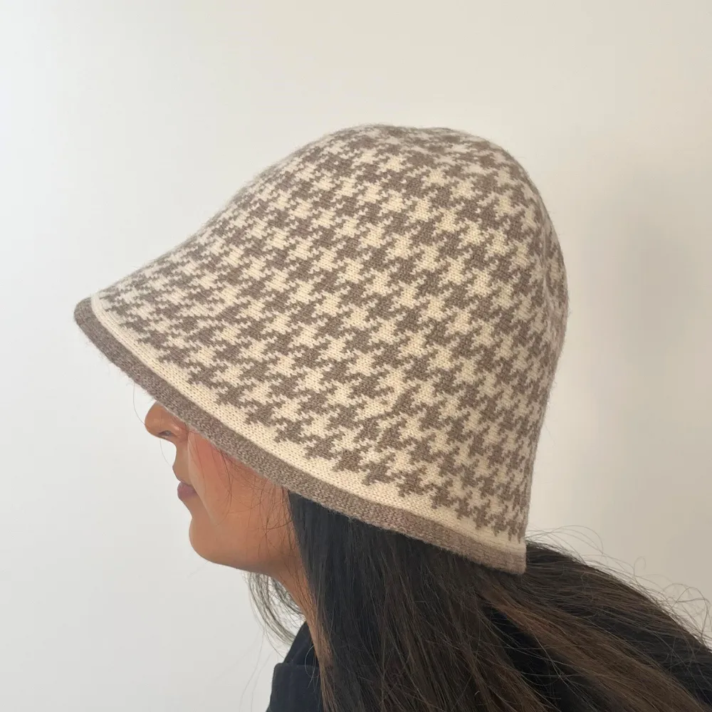 Ladies Houndstooth Pattern Cloche Hat by Alex Max